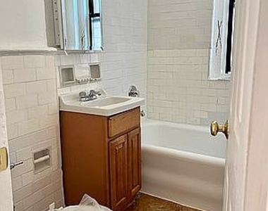 2851 Valentine Avenue - Photo Thumbnail 3