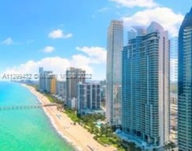 17001 Collins Ave - Photo Thumbnail 3