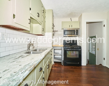 1119 Southview Dr - Photo Thumbnail 3