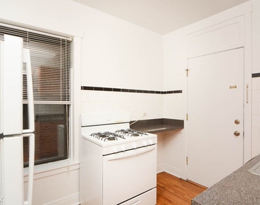 2649 N. Spaulding, Unit 1e - Photo Thumbnail 1