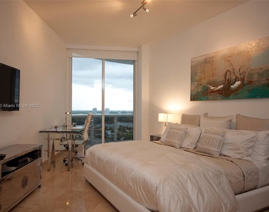 16001 Collins Ave Apt 1905 - Photo Thumbnail 7