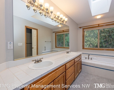 8274 Sw 67th Place - Photo Thumbnail 22