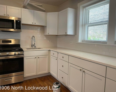 3906 N Lockwood Ave - Photo Thumbnail 2