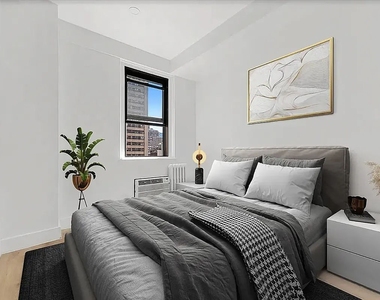 138 East 38th Street - Photo Thumbnail 2