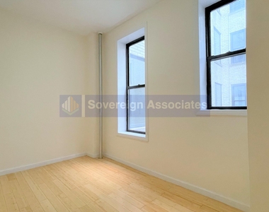 676 Riverside Drive - Photo Thumbnail 4