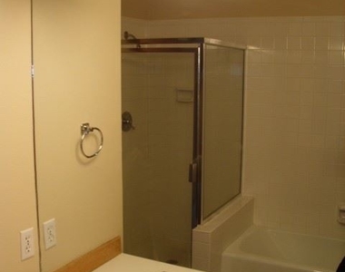 1140 Portland Place #205 - Photo Thumbnail 9