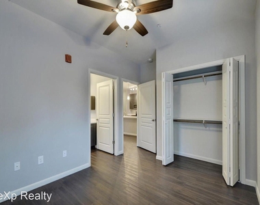 2822 Rio Grande Street - Photo Thumbnail 14