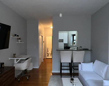 225 East 82nd Street - Photo Thumbnail 1