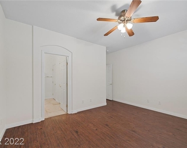 2126 Handel Avenue - Photo Thumbnail 11