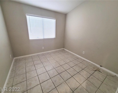 7457 Tamarind Avenue - Photo Thumbnail 25