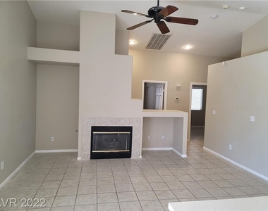 7457 Tamarind Avenue - Photo Thumbnail 13