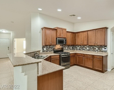 6020 Stern Cove Ct Court - Photo Thumbnail 4