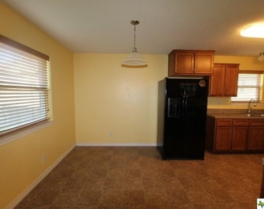 3003 Tarrant County Drive - Photo Thumbnail 15