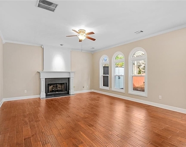 560 Kimball Crest Court - Photo Thumbnail 8