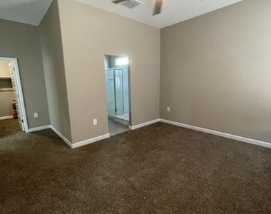 22785 N Diamond Drive - Photo Thumbnail 16