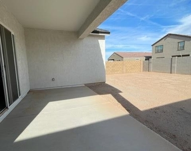 22785 N Diamond Drive - Photo Thumbnail 15