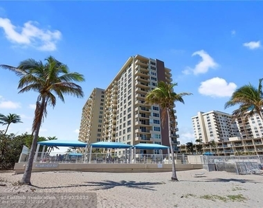 2000 S Ocean Blvd - Photo Thumbnail 19