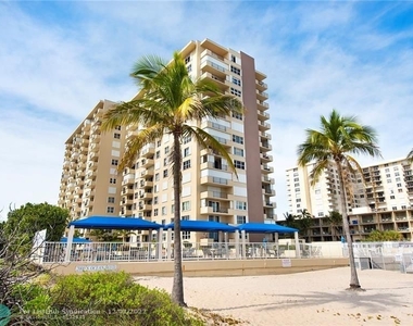 2000 S Ocean Blvd - Photo Thumbnail 27