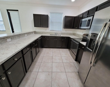 11750 Sw 233rd Ln - Photo Thumbnail 8