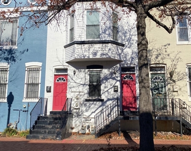 217 Bates Street Nw - Photo Thumbnail 2