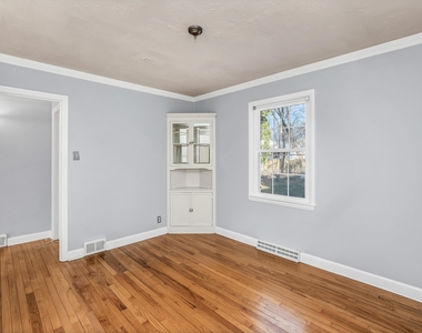 5160 N Bay Ridge Ave - Photo Thumbnail 6