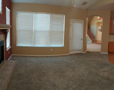 9950 Moccasin Ct - Photo Thumbnail 13