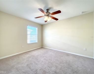 5625 R Laurel Cherry Avenue - Photo Thumbnail 30