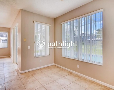 315 Suncrest Ct Unit - Photo Thumbnail 6