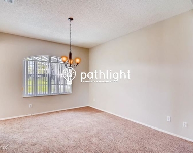 315 Suncrest Ct Unit - Photo Thumbnail 5