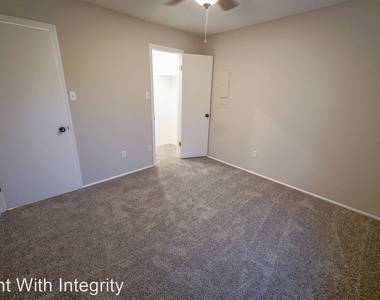 3260 Hester Drive - Photo Thumbnail 22