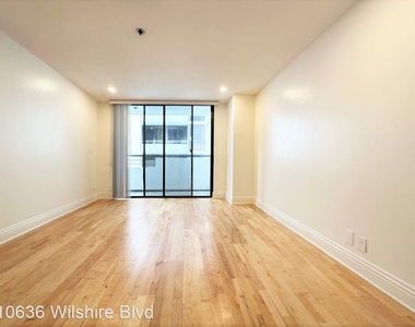 10636 Wilshire Blvd - Photo Thumbnail 9