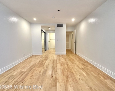 10636 Wilshire Blvd - Photo Thumbnail 10