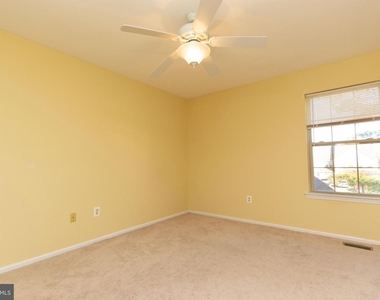 114 Glennbrook Ct - Photo Thumbnail 20