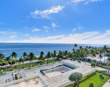 2899 Collins Ave - Photo Thumbnail 2