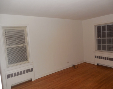 4912 W Eddy Street - Photo Thumbnail 5