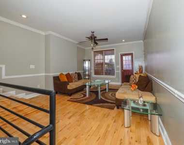 1103 Walnut Avenue - Photo Thumbnail 7