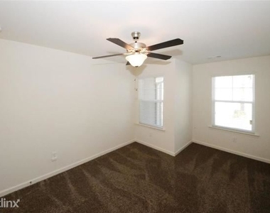 2813 R Ellis Pointe Avenue - Photo Thumbnail 23