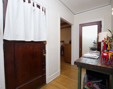 6308 N. Glenwood, Unit 4 - Photo Thumbnail 6