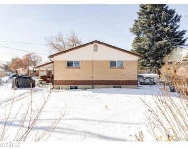 10778 Murray Dr - Photo Thumbnail 26