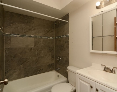 1040 W. Hollywood, Unit 203 - Photo Thumbnail 17