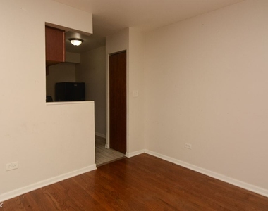 1040 W. Hollywood, Unit 203 - Photo Thumbnail 5