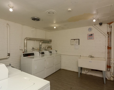 1040 W. Hollywood, Unit 203 - Photo Thumbnail 19