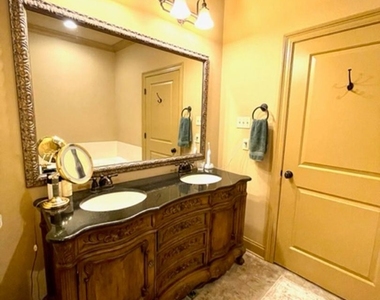 11110 Boardwalk Dr #38 - Photo Thumbnail 18