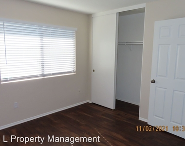 655 Woodcrest Dr. - Photo Thumbnail 24