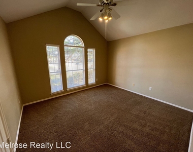 18005 Chestnut Oak Drive - Photo Thumbnail 21