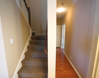 321 Willow Loop - Photo Thumbnail 15