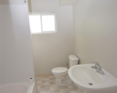 1523 S Talbott Street - Photo Thumbnail 5