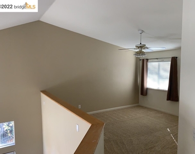 5220 Chinook Ct - Photo Thumbnail 27