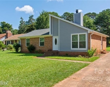 8101 R Country Oaks Road - Photo Thumbnail 9