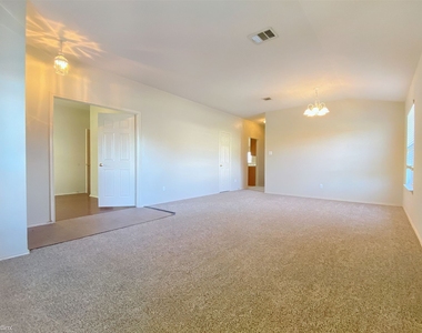 2232 Pearson Way - Photo Thumbnail 4